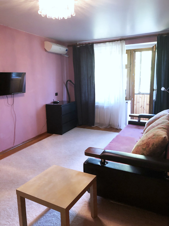 1-комнатная квартира в аренду, Новосибирск, Есенина ул. 27 — 17 000 ₽/мес