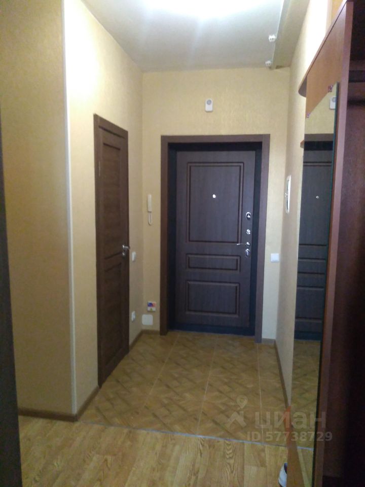 1-комнатная квартира в аренду, Новосибирск, Плановая ул. 52 — 20 000 ₽/мес