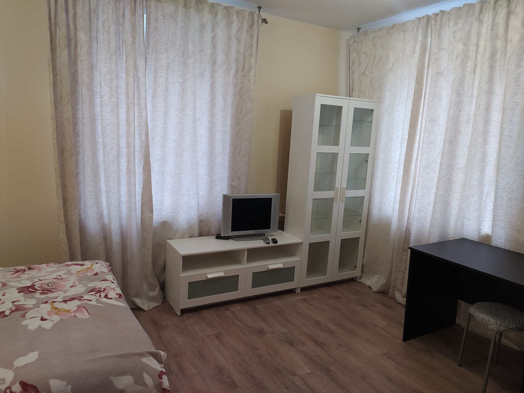 1-комнатная квартира в аренду, Новосибирск, 2-я Союза Молодежи ул. 18 — 25 000 ₽/мес